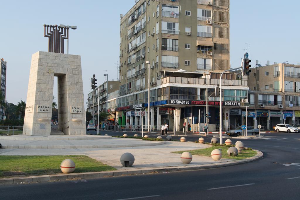 Hotel Rothschild 37 Bat Yam Bilik gambar